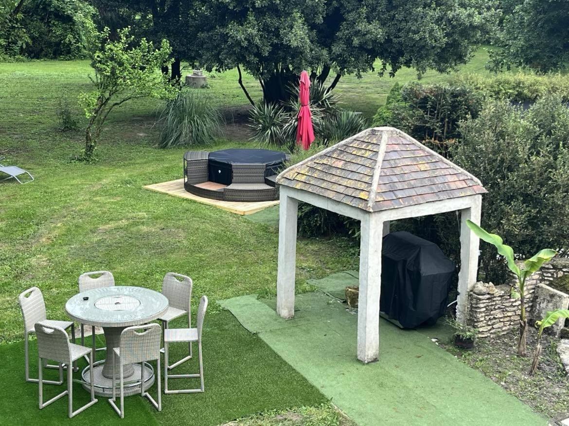 Gite La Plume Amboise Buitenkant foto